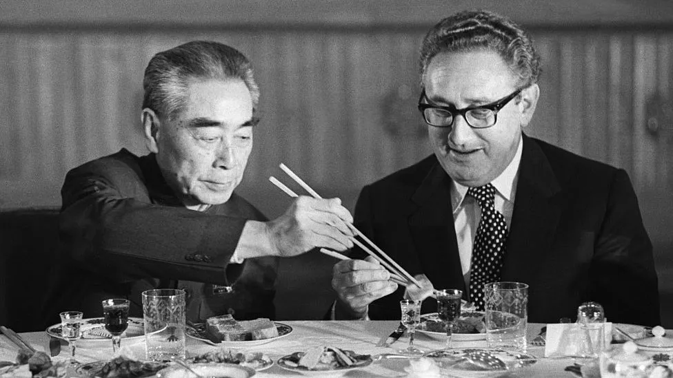 Kissinger with Chinese Premier Zhou Enlai in 1971