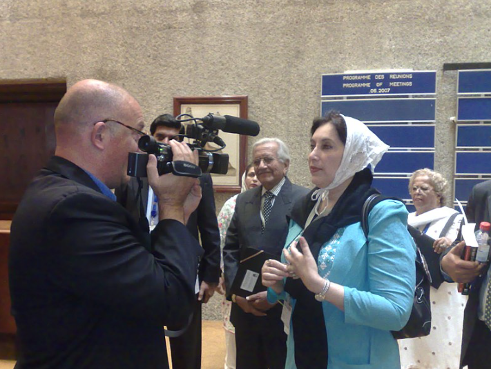 Bhutto being interviewed during the Socialist International meeting in 2007