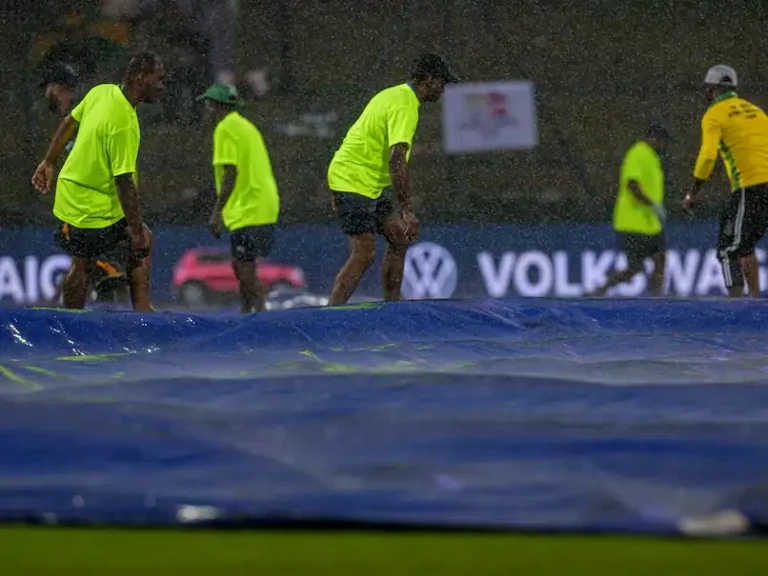 India vs. Pakistan: Rain Washout; Match Resumes Monday