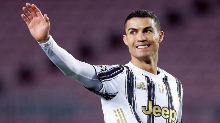 Ronaldo will sue Juventus for unpaid wages.