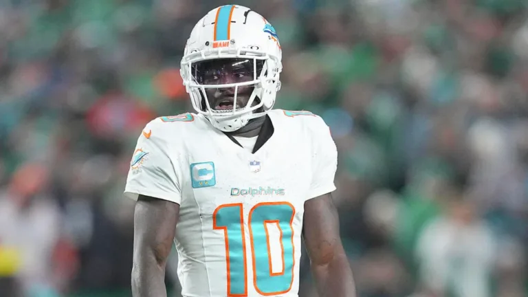 Tyreek Hill and Raheem Mostert practiced  for the Dolphins.