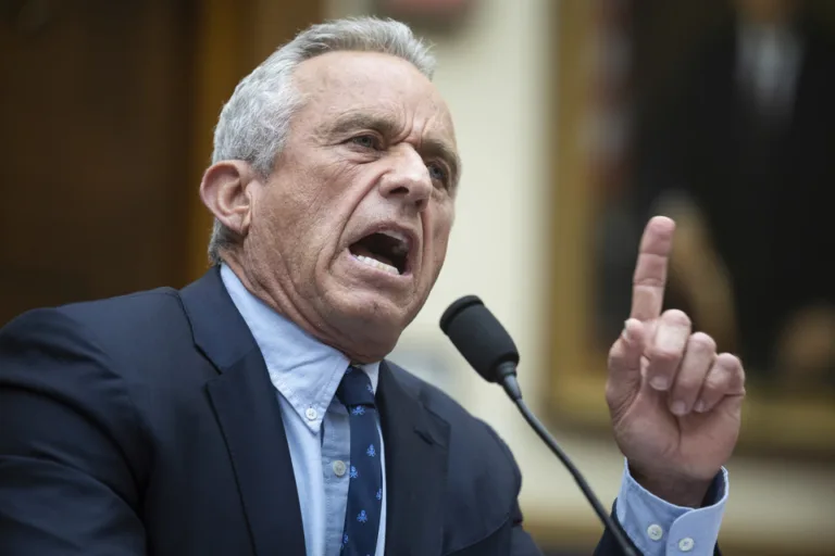 Robert F. Kennedy Jr. withdraws from the Democratic primary to run as an independent.