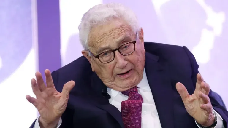 Nobel Prize winner, Henry Kissinger, passes away at age 100.