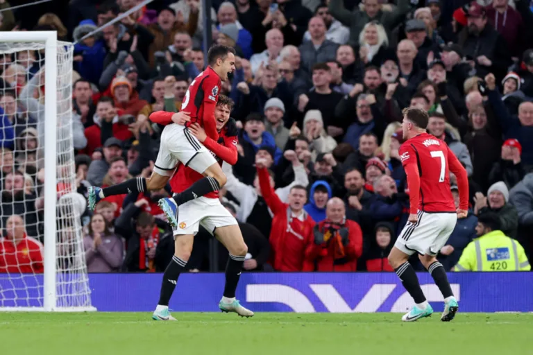Uninspired United victory over Luton in the Premier League