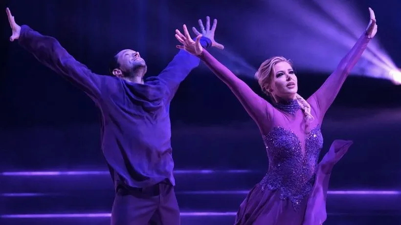 Dancing with the Stars in ‘I’m a Slave’,Madix Channels Britney Spears