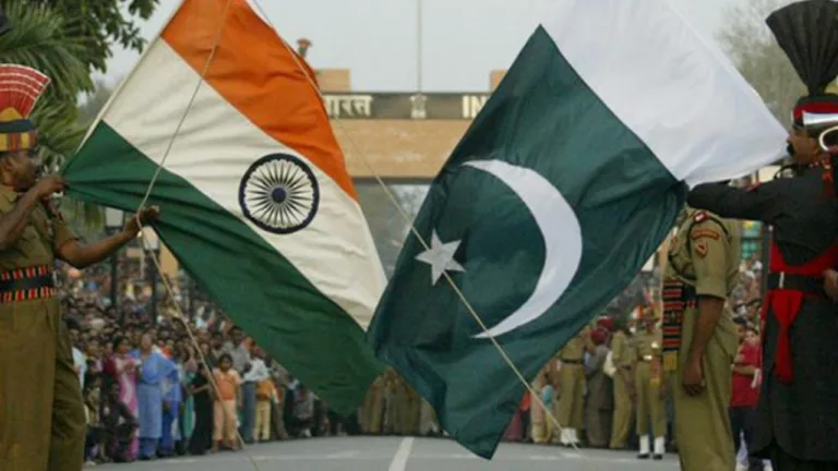 Pakistan Has a BOP Crisis, But India Is Strong