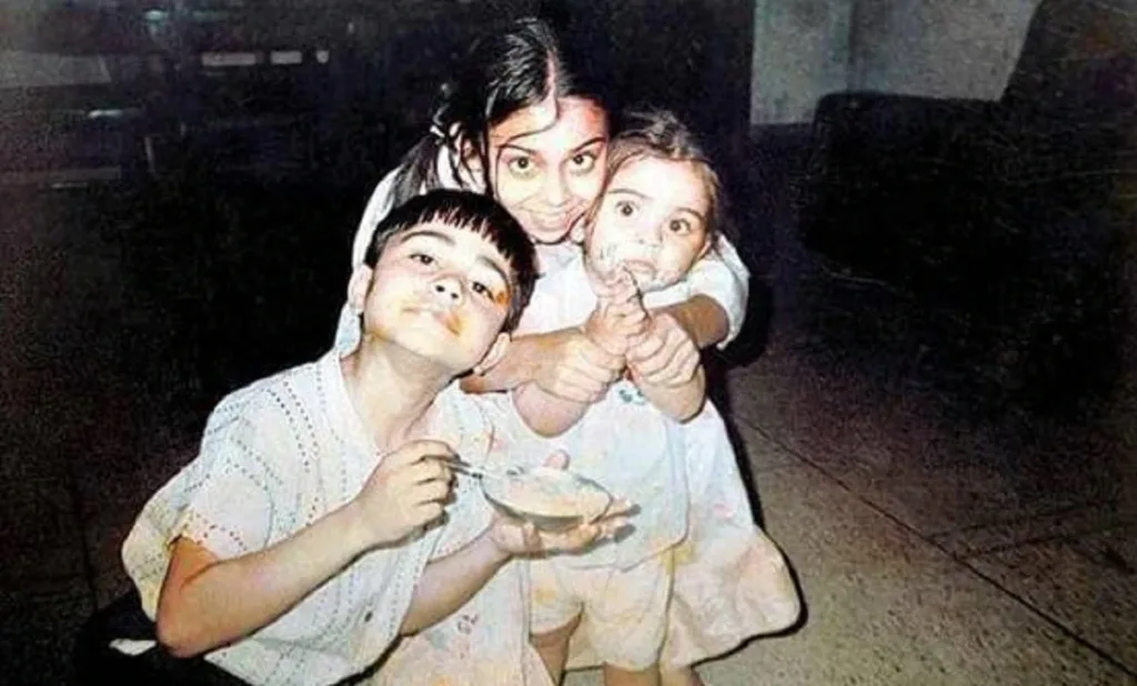 Virat Kohli's brother Vikas and mother Saroj lovingly took this childhood photo.