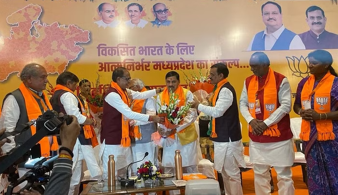 MP New CM Face: 12 chairs on stage at the BJP legislature party meeting; who will sit?