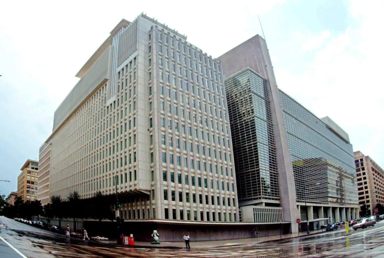 The World Bank has approved $350 million to boost Pakistan’s development of its budget and economic competitiveness