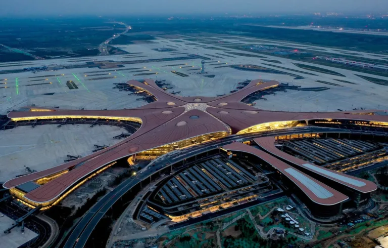 The 10 Largest Airports in the World
