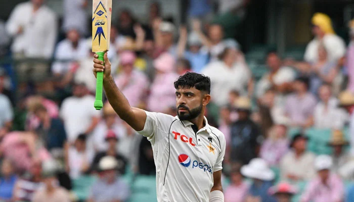 Australia vs. Pakistan: Pakistan shows promise with the bat in the Sydney Test