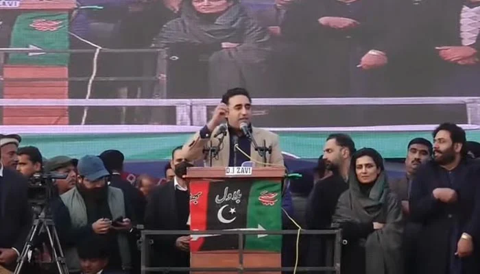 Bilawal Bhutto presented his ten points to the people of Kot Addu