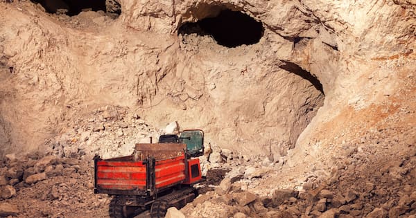 Ballarat gold mine collapse: 29 saved, 1 hospitalized.